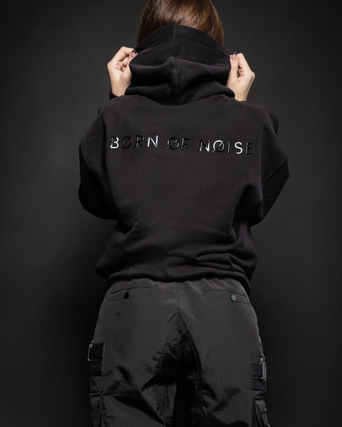 Nøirtek „BØRN ØF NØISE“ Hoodie – Unisex